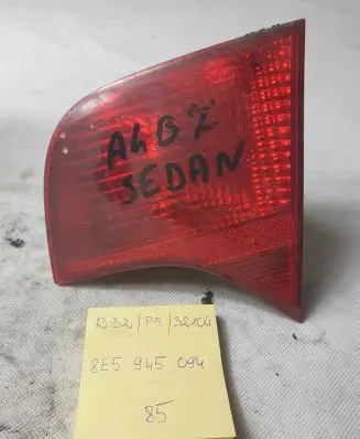 Audi A4 S4 B7 8E 8H Tailgate rear/tail lights 8E5945094