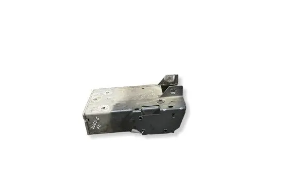 Volvo XC60 Front bumper shock/impact absorber 32216620