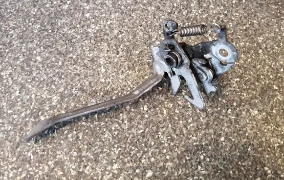 Citroen C4 Grand Picasso Engine bonnet (hood) release handle