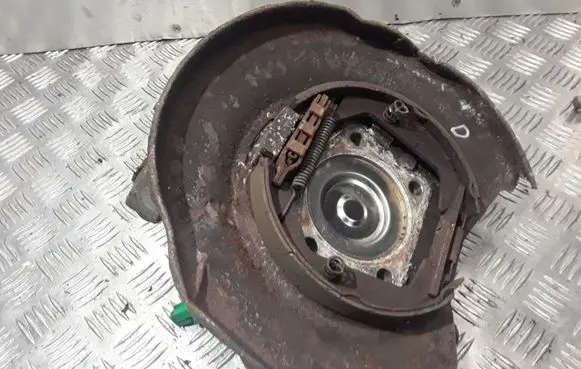 Volvo S60 Rear wheel hub spindle/knuckle 
