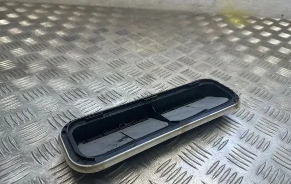 KIA EV6 Quarter panel pressure vent 97510D4000