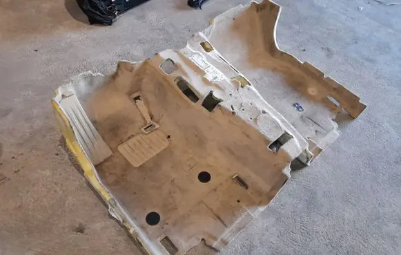 BMW 5 F10 F11 Front floor carpet liner 8W0121003B