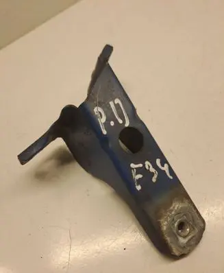 BMW 3 GT F34 Fender mounting bracket 7293724 3110110