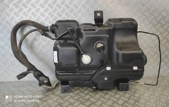 Renault Trafic III (X82) AdBlue liquid reservoir 172A21178R 8982811010 208993933R