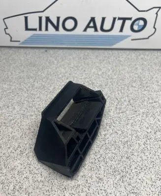 BMW 7 E65 E66 Radiator mount bracket 7508017