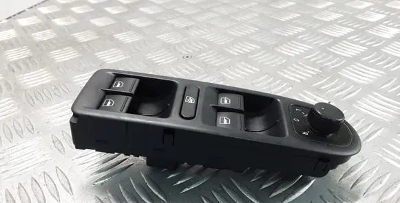 Volkswagen Golf VI Electric window control switch 1K4959857B 1K0959565L