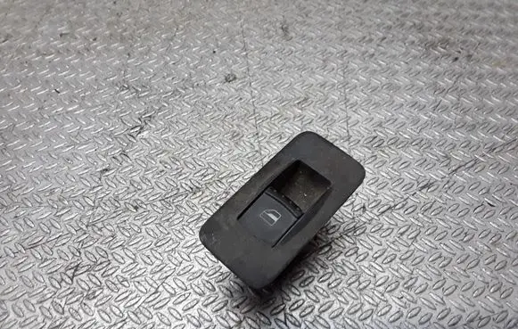 Volkswagen Touareg I Electric window control switch 7L6959855