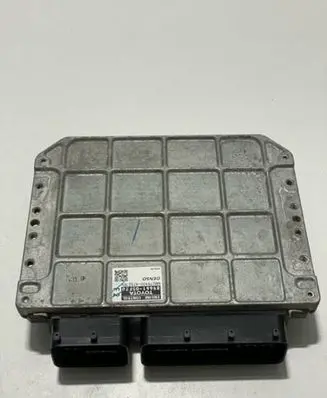 Toyota Avensis T270 Engine control unit/module 8966105F20 MB2759004732
