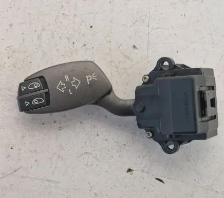 BMW 7 E65 E66 Indicator stalk 6911516 01106700 PA66MX40