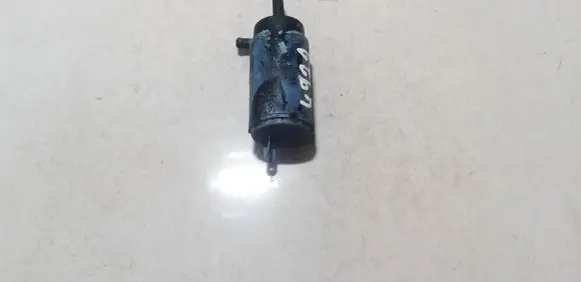 Volkswagen PASSAT B2 Windscreen/windshield washer pump