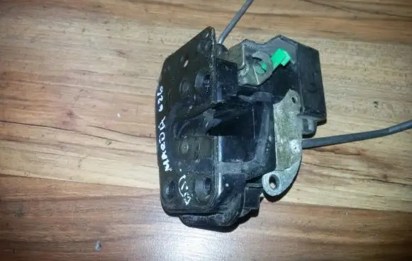 Mazda 626 Front door lock