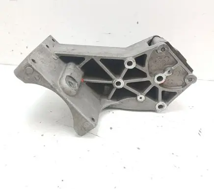 Land Rover Range Rover P38A Power steering pump mounting bracket ERR6893