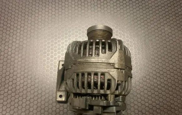Volvo C70 Generator/alternator 9459077 0124515019 70100A