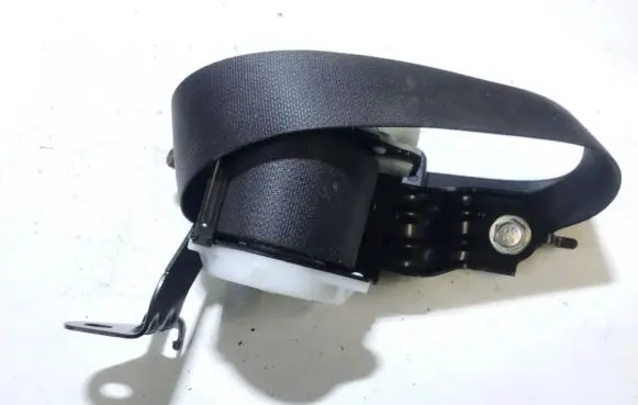 Honda Insight Rear seatbelt c70976r09