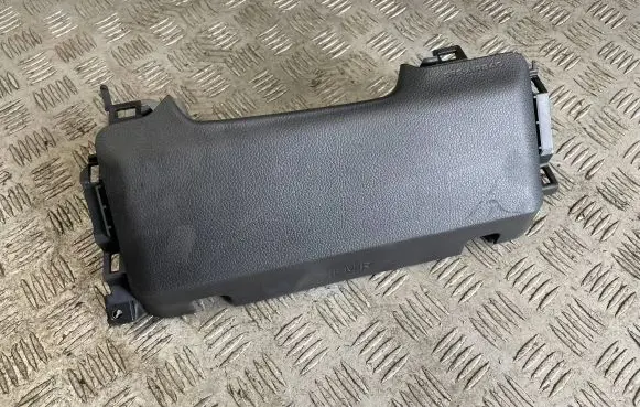 Subaru Forester SJ Knee airbag 