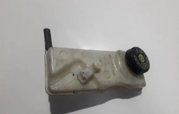 Renault Megane II Brake fluid reservoir 32067111c 32067111-c