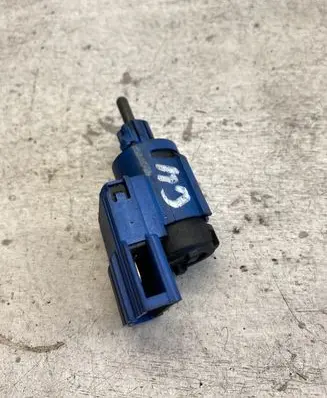 Clutch pedal sensor