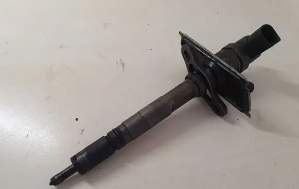 Audi A8 S8 D2 4D Fuel injector 057130276G
