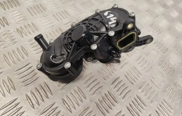 Thermostat/thermostat housing