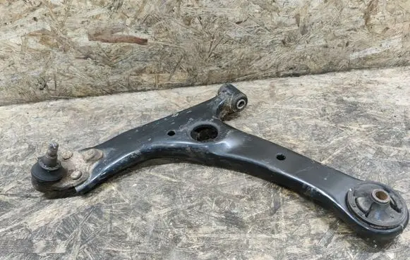 Toyota Corolla Verso AR10 Front lower control arm/wishbone 8218A