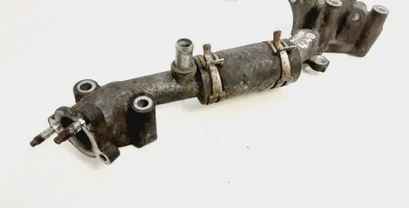 Volvo XC90 Engine coolant pipe/hose