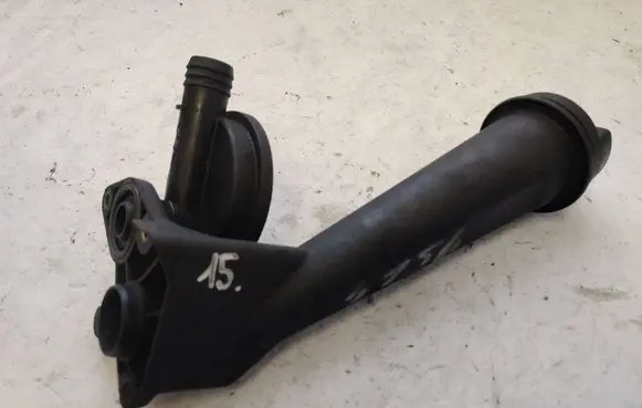 Volkswagen Transporter - Caravelle T4 Oil fill pipe 074115308B