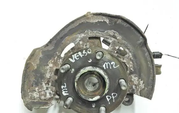 Toyota Verso Front wheel hub spindle knuckle