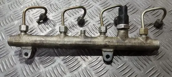 Renault Scenic I Fuel main line pipe 0445214015 7700111013