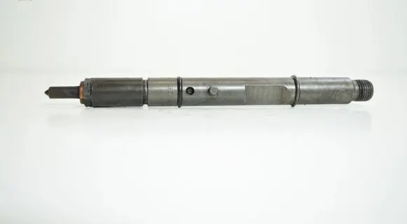 Audi A4 S4 B5 8D Fuel injector 059130201A