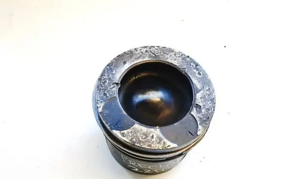 Piston