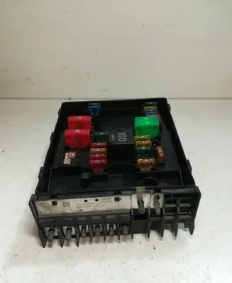 Volkswagen Touran I Fuse module 1K0937804G 1K0937809B 1T1937535AB