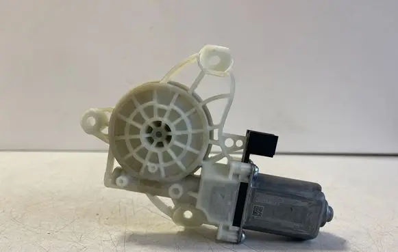 Mercedes-Benz GLB X247 Front door window regulator motor A0009065706