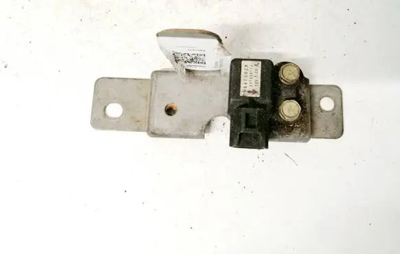 Mitsubishi Outlander Airbag deployment crash/impact sensor mr475078
