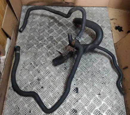 Thermostat/thermostat housing