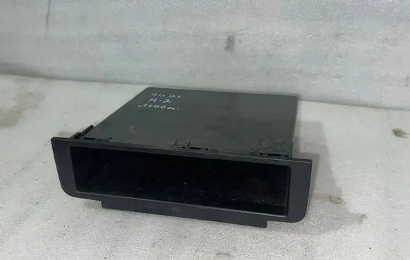 Audi A2 Glove box 8Z0863077