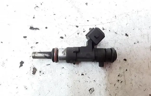 Alfa Romeo Mito Fuel injector 0280158167
