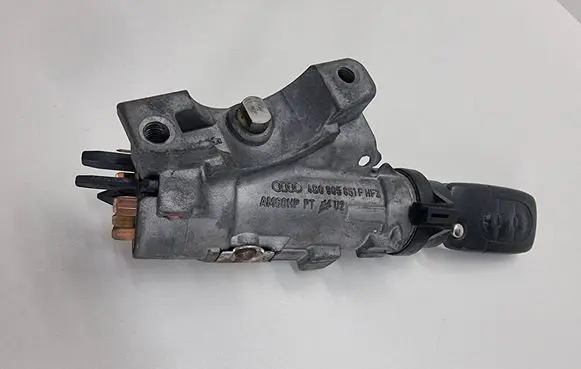 Audi A4 S4 B6 8E 8H Ignition lock 4B0905851F