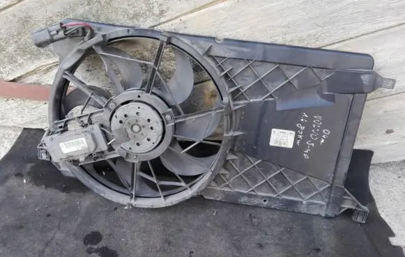 Volvo S40 Radiator cooling fan shroud 3M5H8C607RD 0130303930 1137328148