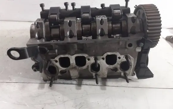 Seat Ibiza IV (6J,6P) Engine head 045103373H