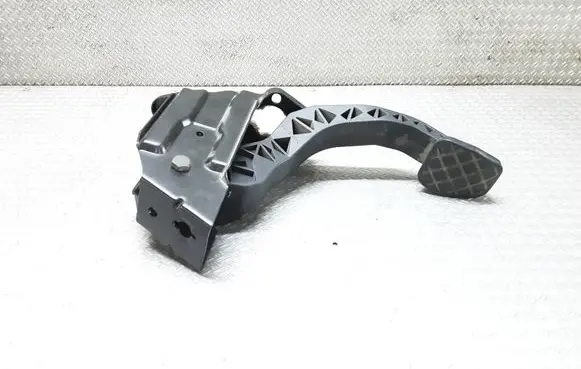 Clutch pedal