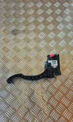 Citroen C4 Grand Picasso Accelerator throttle pedal 9674829780 1012325 T4010123