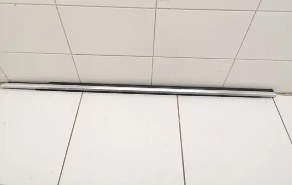 Audi A4 S4 B6 8E 8H Front door glass trim molding 