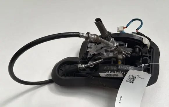BMW 1 E81 E87 Gear shifter/selector 7577600