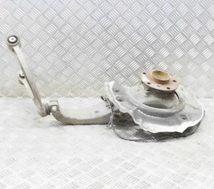 BMW 5 F10 F11 Front wheel hub 6775769
