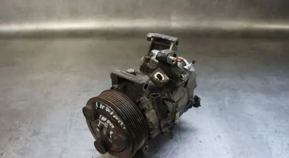 Infiniti FX Air conditioning (A/C) compressor (pump) 92600-1MS0A