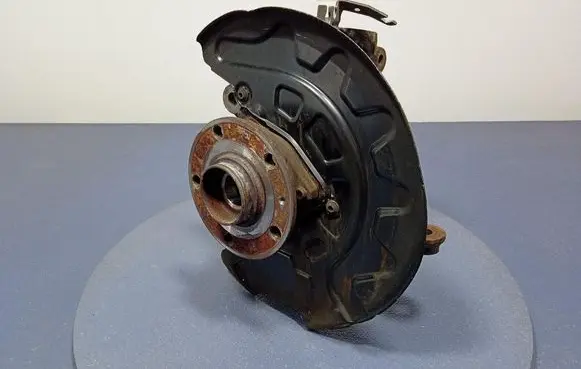 Volkswagen Golf Sportsvan Front wheel hub spindle knuckle