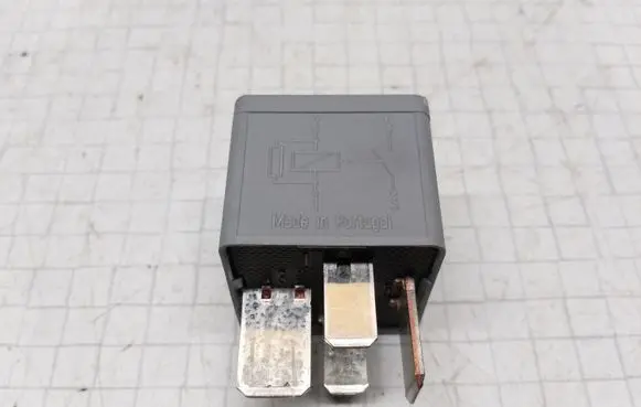 Ford Focus Other relay F80B14B192AA