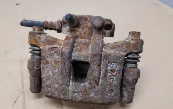 Mitsubishi Grandis Rear brake caliper