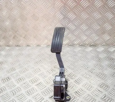 Subaru Forester SH Accelerator throttle pedal 36010AG140 1988007120
