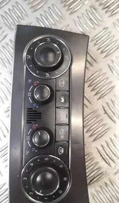 Mercedes-Benz C W203 Climate control unit a2038304085